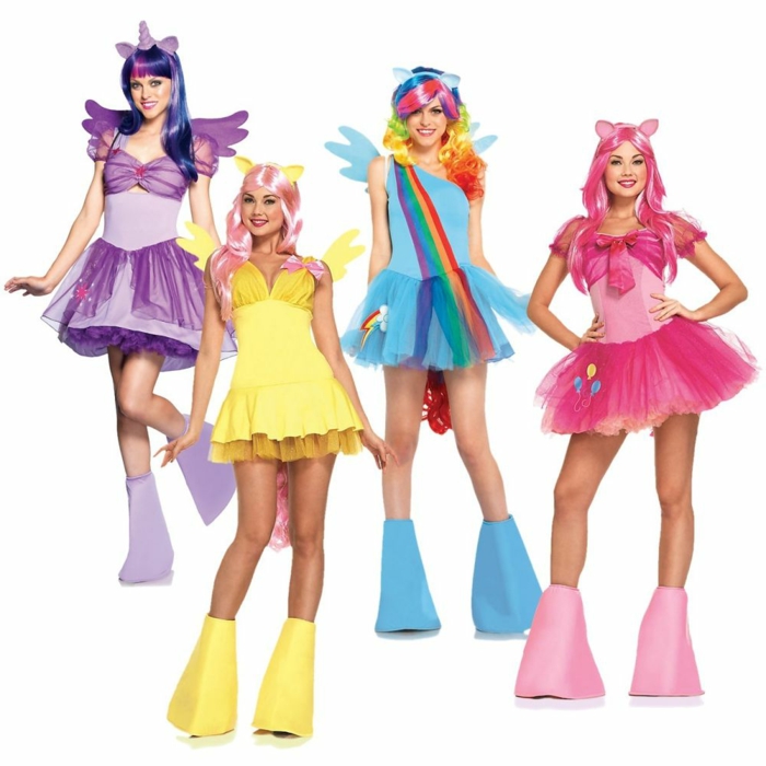 Karnevalkostüme für Gruppen - bunte Kleider und Perücke aus Kindersendung