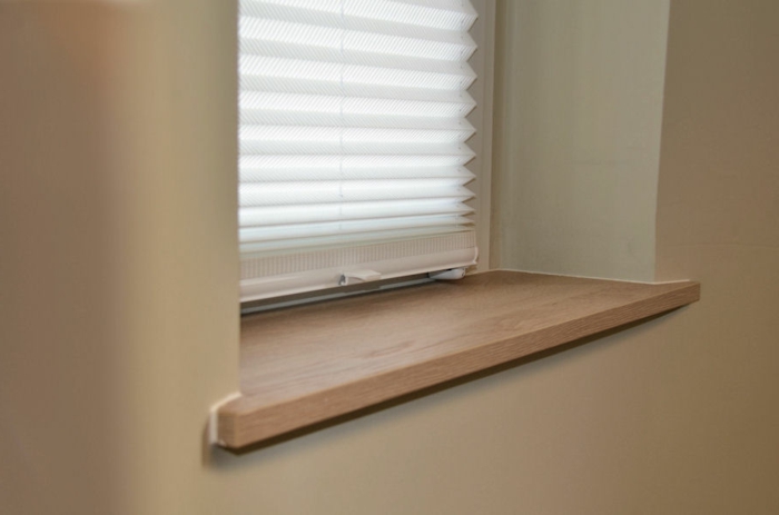 Fensterbank aus Holz für kleines fenster sonnenschutz faltstore