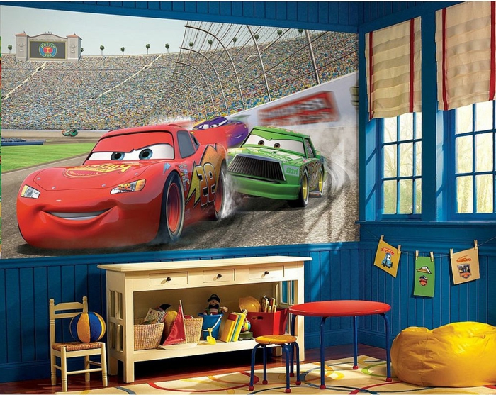 jungenzimmer gestalten ideen großes fotobild autos schrank tisch roter wagen grunes auto deko 