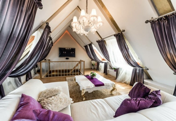 lila-gardinen-für-dachschräge-wohnzimmer
