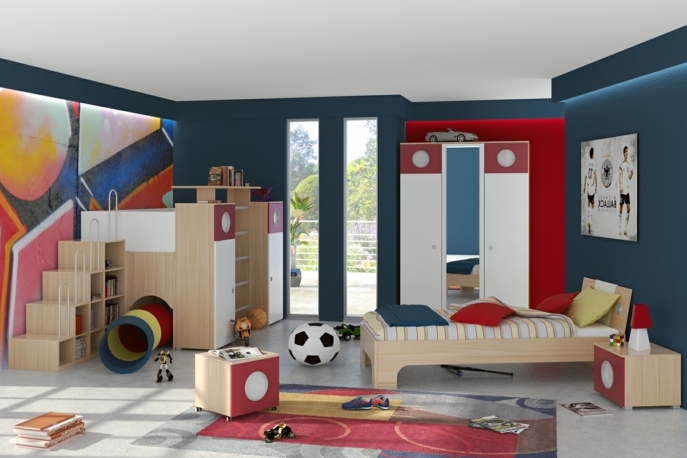 kinderzimmer einrichtung ideen für junge rutschbahn im jungenzimmer viele spielzeuge fußball