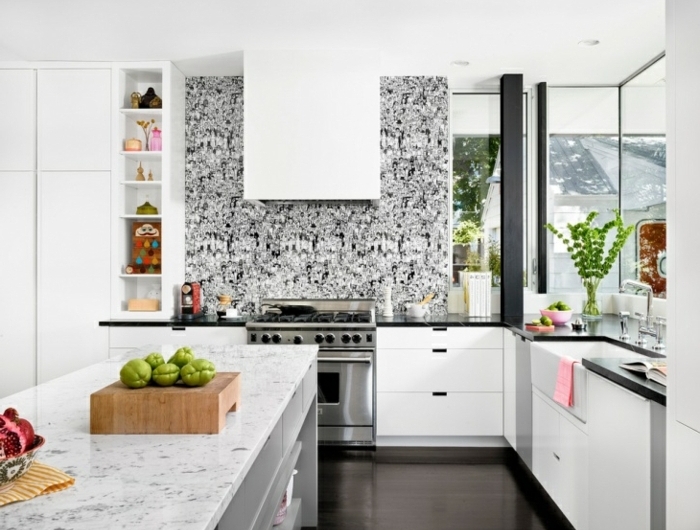 spitzschutz küche folie kpchenrückwand in schwarz und weiß küchendeko ideen weiße küchenschränke