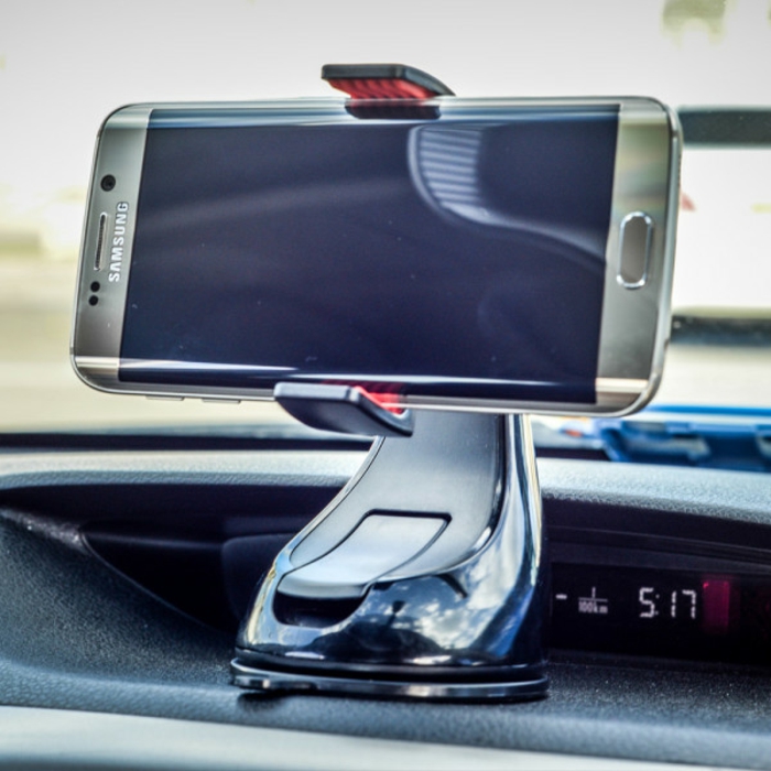 wie Montar Air in einem Auto mit Samsung Smartphone aussieht