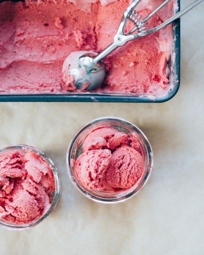 Low Carb Dessert, Eiscreme, Erdbeeren, Sommer