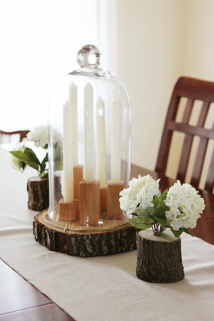 Basteln für Ostern mit Holzscheiben Kerzenhalter und Blumenschmuck