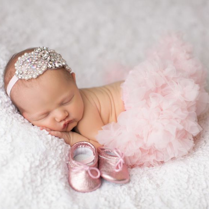 kinderzimmer dekoration baby mädchen ideen bekleidung für kleines süßes baby schlafendes baby pantoffel