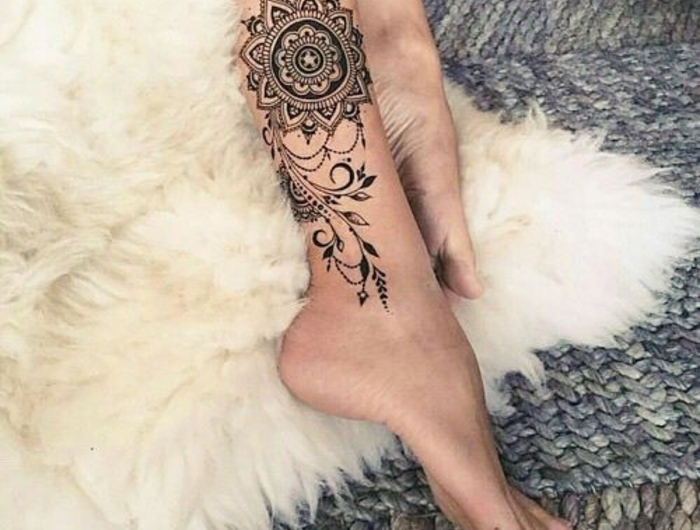 Tattoo Wade Frau Mandala