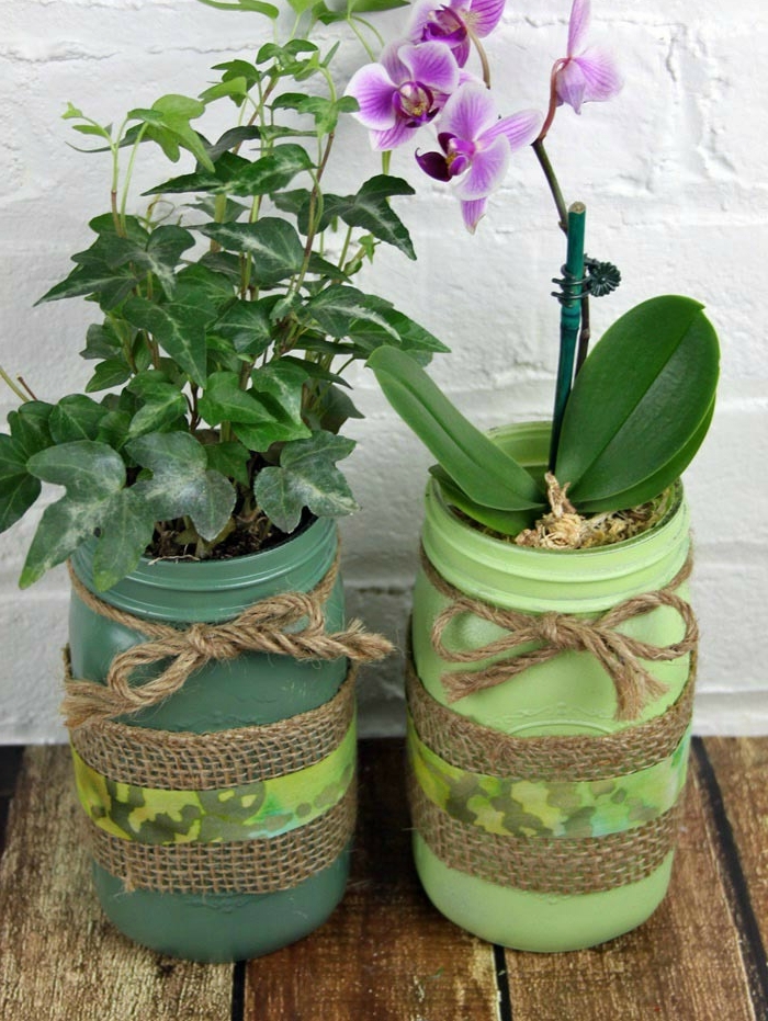blumentopf übertöpfe selber machen dekoration in militarischem stil orchidee lila blume grüne pflanze 