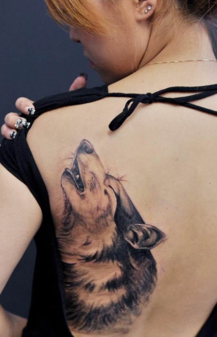 heulende wölfe - sie sind immer eine der besten ideen für tattoos für die frauen gewesen 