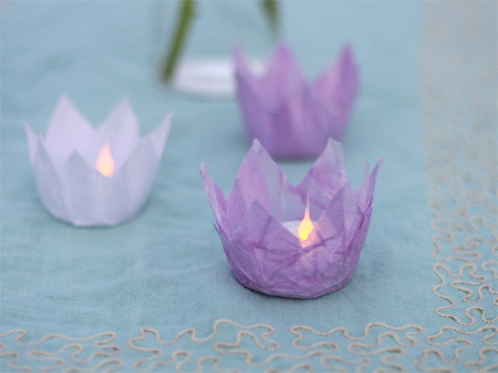 diy teelichthalter aus lila seidenpapier selber machen