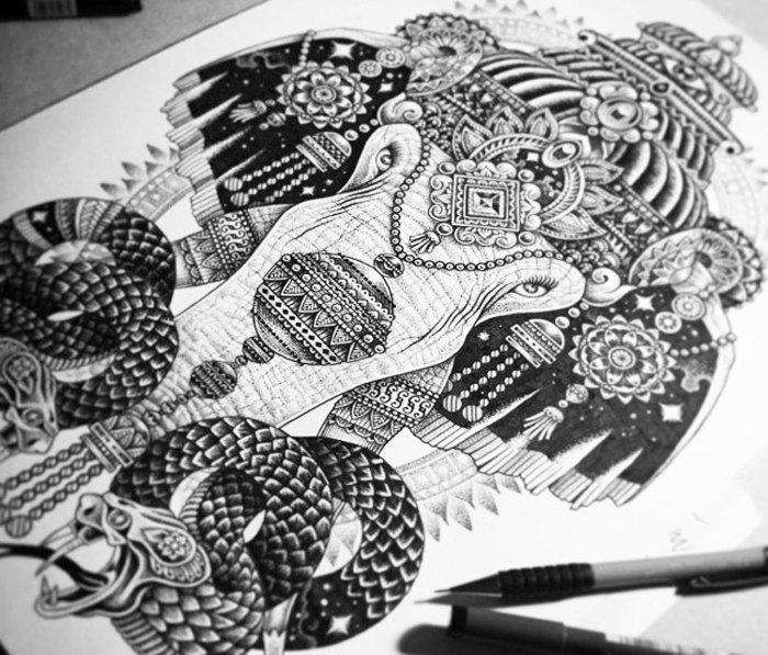 kleine Mandalas, integriert in eine schwarz-weiße Zeichnung, Elefantenzeichnung mit zwei Schlangen