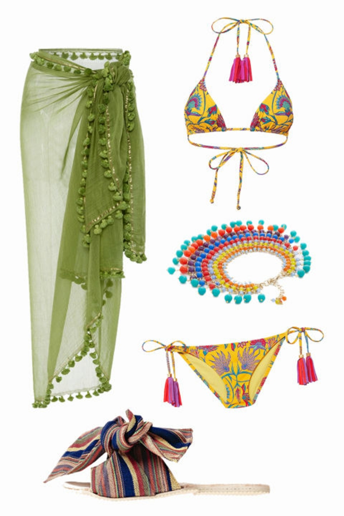 Strandoutfit für 2017, grüner Pareo mit Troddeln, gelbe Bikini mit floralen Motiven, bunte Perlenkette, offene Stoffschuhe