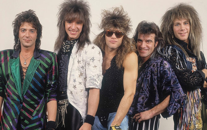 trendy Männerfrisuren in den 80er Jahren - lange topierte Haare, Vokuhila, Jon Bon Jovi-Hairstyle