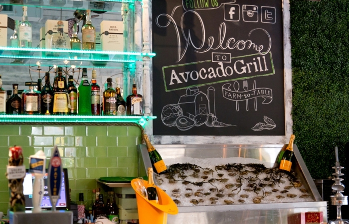 avocado zu jeder zeit essen gesunde fette geben viel energie avocado restaurant bietet alles mit dem frucht