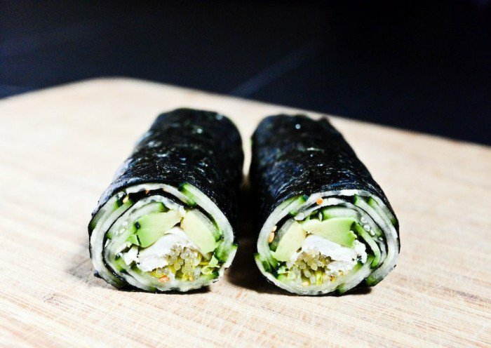 avocado rezepte ideen wie man selber sushi mit avocado und gurken machen kann philadelphia käse japanisch kochen