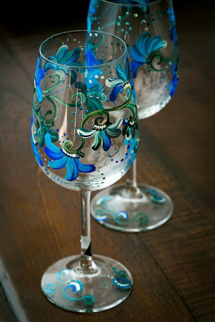 gläser dekorieren, glas bemalen, verzieren, blauen blumen, diy