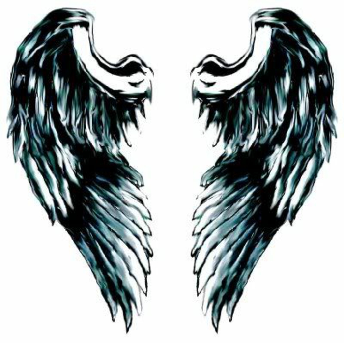 eine unserer ideen für schwarze engel tattoos - hier sind tolle schwarze engelsflügel mit langen federn 