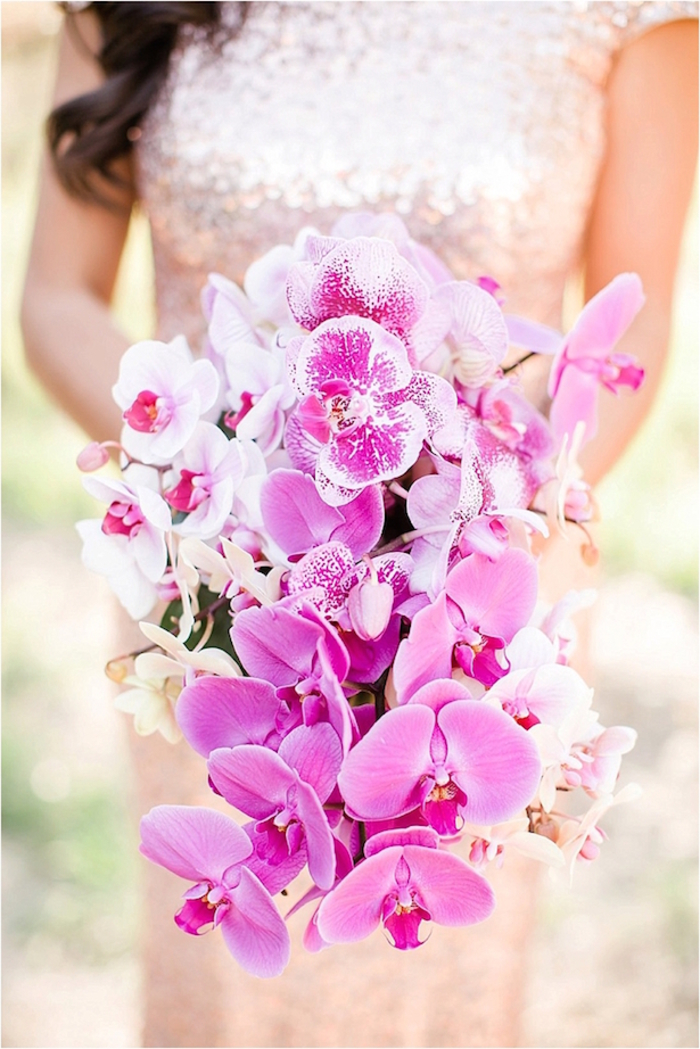 Hochzeitsstrauß-Wasserfall, rosa Orchideen, tolle Ideen für Hochzeit in Rosa