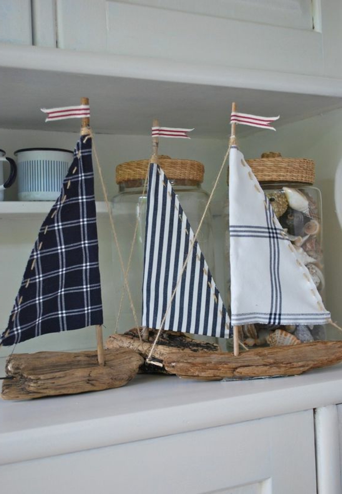 Segelschiffchen basteln Treibholz und Stoffreste Küchen Deko maritim