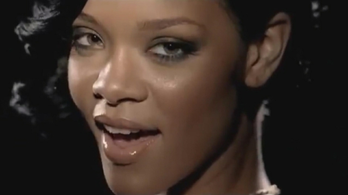 Rihanna kurze Haare die Frisur aus dem Musikvideo von Umbrella oder Regenschirm