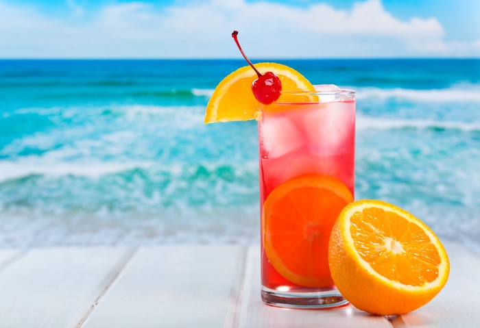 "Tequila Sunrise", Cocktails selber machen, viele Rezepte für erfrischende Getränke, den Sommer genießen