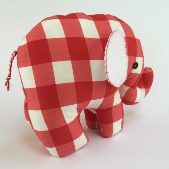 ein Elefant kariert in roter und weißer Quadraten weiße Ohren und schwarze Augen - Türstopper Sack