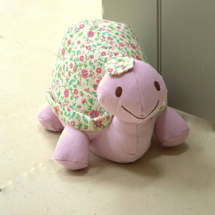 rosa Schildkröte mit Höhlung auf Blumen Muster ganz niedlich - Türstopper Sack