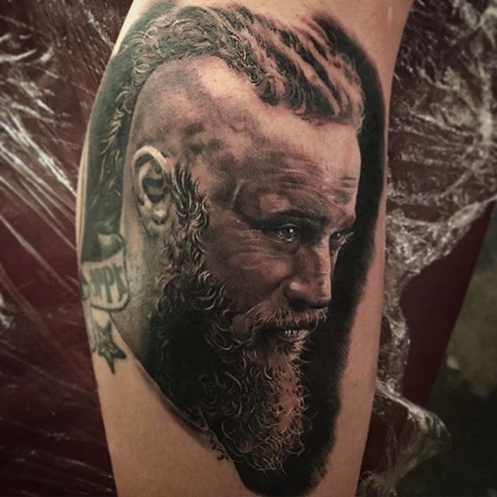 Männer wikinger motive tattoos Die kriegerische