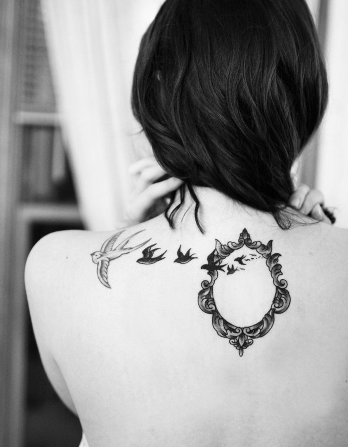 wunderschönes Tattoo-Motiv für Rücken, Schwalben, Spiegel, viele Ideen für weibliche Tattoos