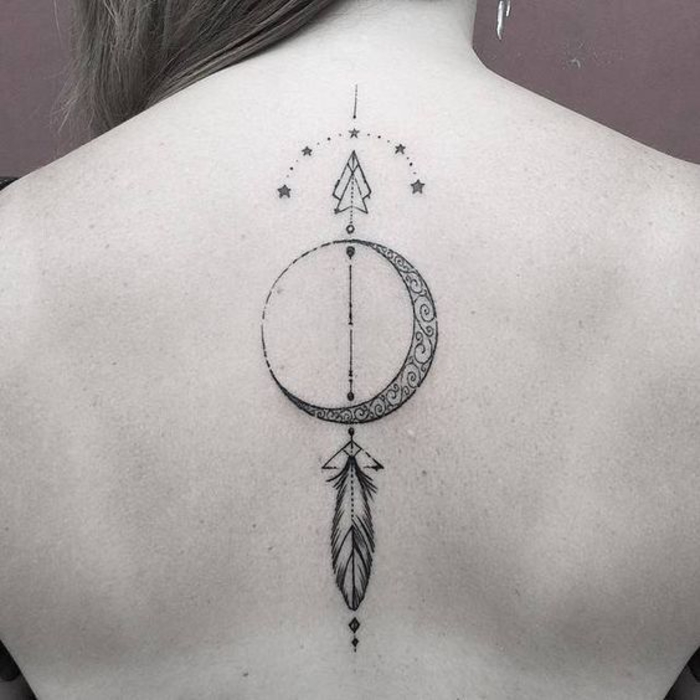 Rücken Tattoo, Traumfänger-Mond, romantischer und märchenhafter Look, weibliche Motive