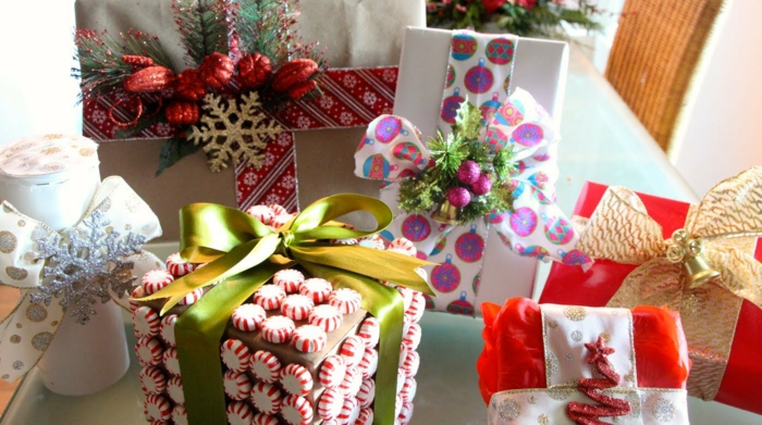 Geschenke Verpacken Anleitung - Süßigkeiten und andere Elemente hinzugeben