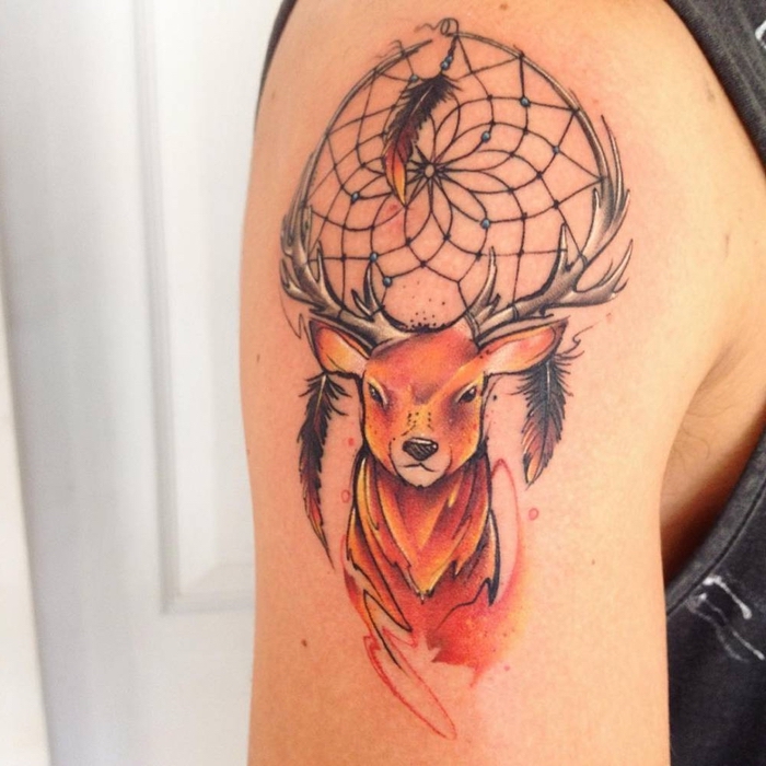 ein Kopf von Hirsch mit Traumfänger symbolhaftes Tattoo - Water Color Tattoo