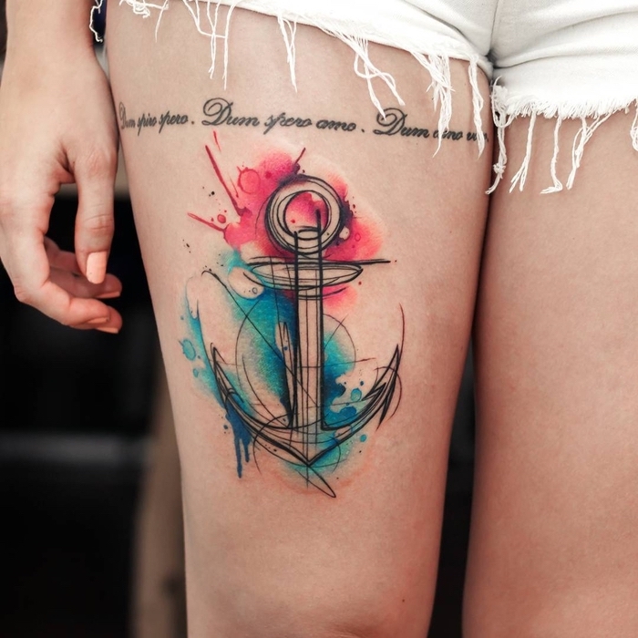 ein Anker zwei Farben rot und blau Aufschriften Water Color Tattoo