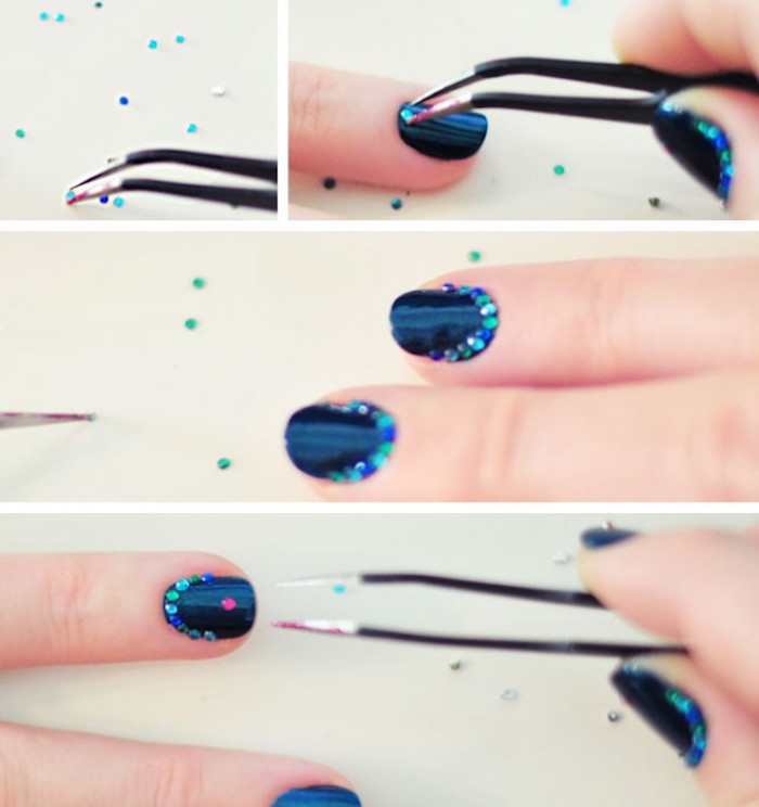 fingernägel muster, nageldesign in schwarz mit blauen strasssteinchen