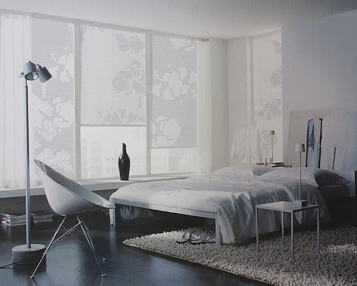 weiße fensterrollos im schlafzimmer, schlafzimmer einrichten und dekorieren