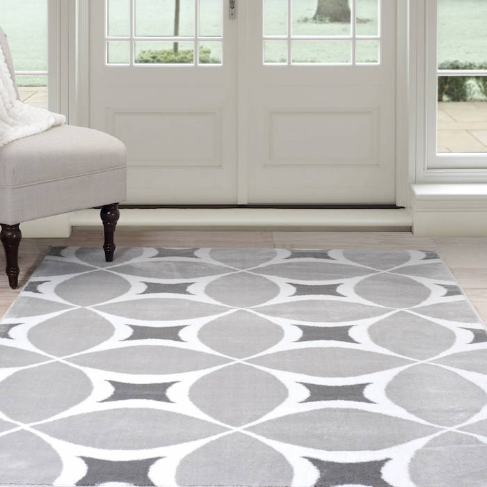 coole teppiche zuhause eine ganz elegante und dezente wohnung in weiß und grau 