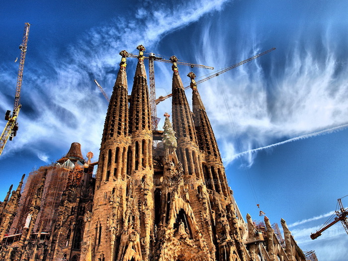 barcelona sehenswürdigkeiten, große kirche, berühmte orte in spanien