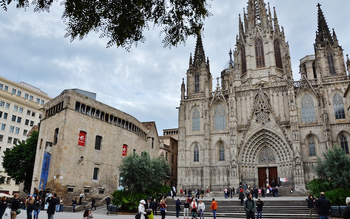 barri gotic sehenswürdigkeiten, catedral de la santa creu in spanien, kathedral in barcelona