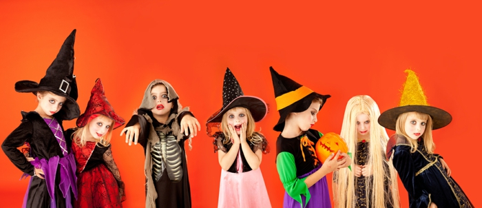 Halloween Gedichte, Kostüme für Kinder, sieben kleine Hexen, Kürbis schnitzen, Trick or Treat