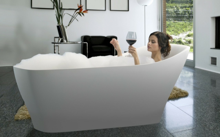Aromatherapie zuhause mit selbstgemachtem Badesalz, Hausmittel gegen Stress und Müde, höchsten Komfort im eigenen Badezimmer