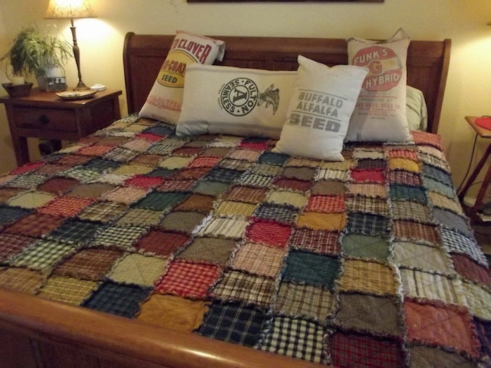 Einfache Nähideen ein vintage Schlafzimmer viele Stoffe mit Quadraten Muster