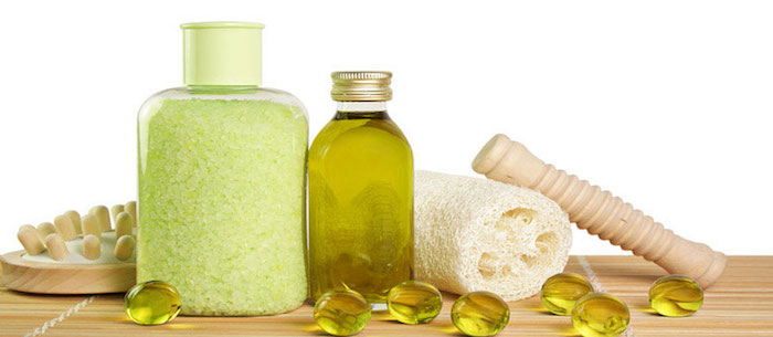 bio kosmetik, badesalz und duschöl mit grünem tee und glycerin