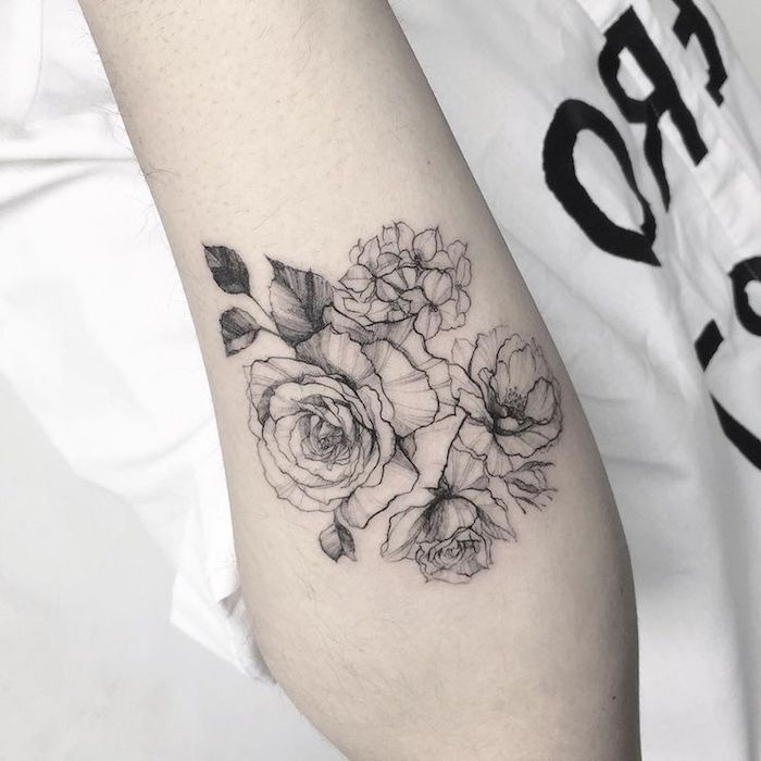 Blumen tattoo oberarm 7+ Tattoo