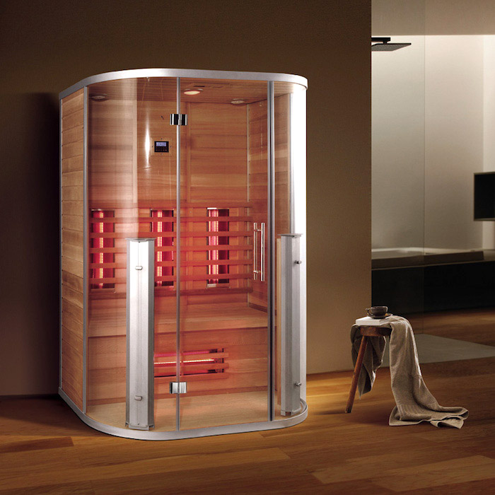 moderne infrarotkabine im badezimmer, wärmekabine aus glas und holz, infrarotsauna