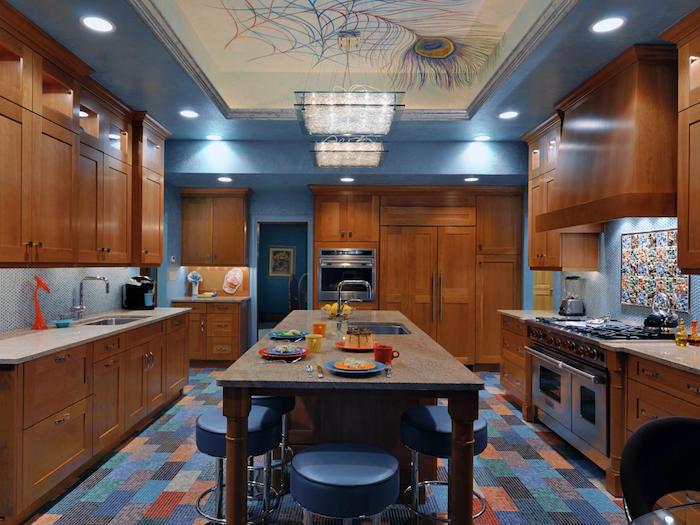 küche einrichten ideen dunklen nuancen in der küche romantisches ambienre braun blau teppich in der küche