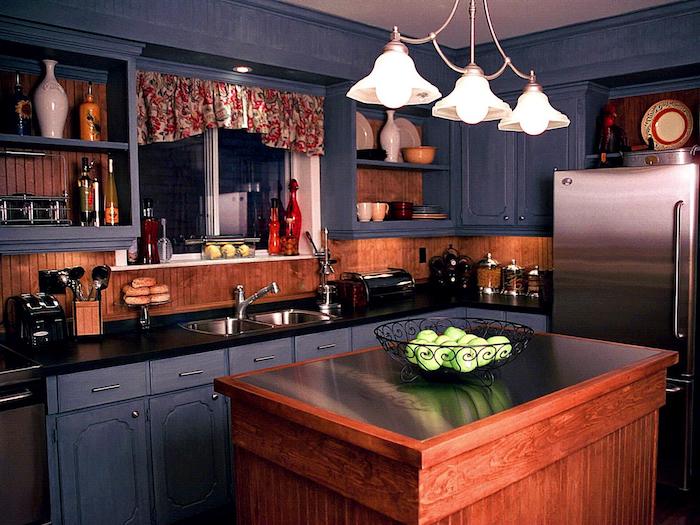 küche vorher nachher dunkle farben in der küche romantische atmosphäre zu hause blau braun