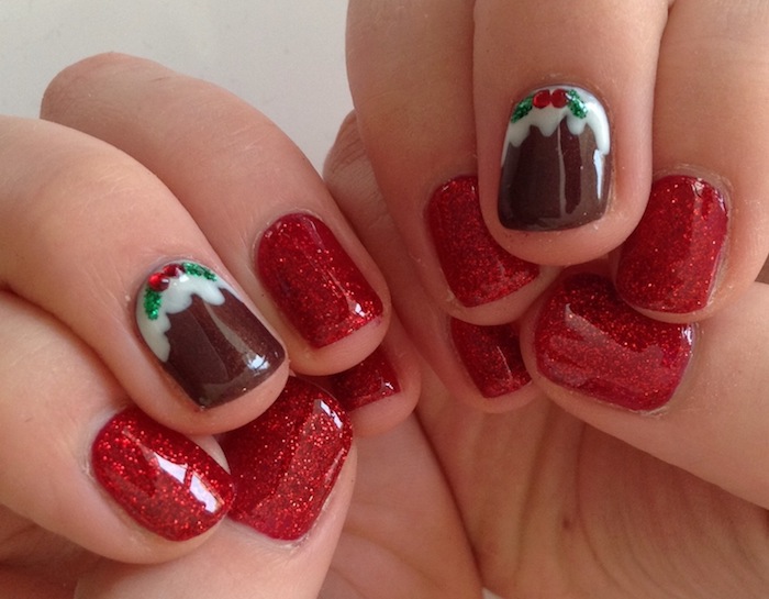 glitzer zum weihnachten rote nägel mit glitter auftupfen deko auf einem nagel braun mit weiß und grün nageldesign mit steinen kurze nägel