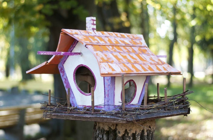 Vogelfutterhaus selber basteln, DIY Projekte für Kinder und Erwachsene, ausführliche Anleitungen