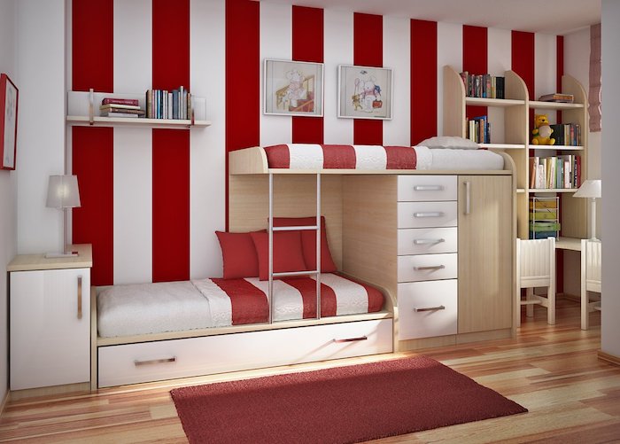 Betten für Teenagers - gestreiften Wände in Rot und Weiß - abgestimmte Bettwäsche