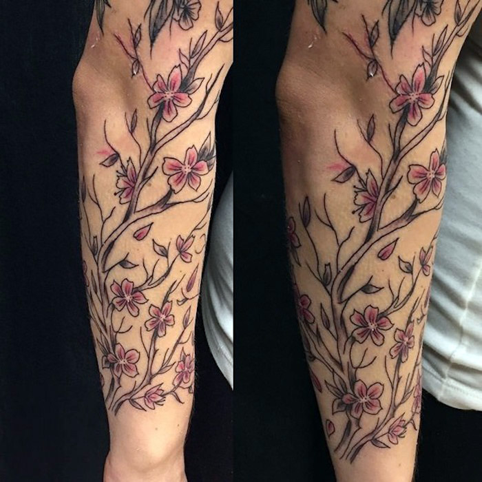 blumenranke tattoo am unterarm, zweig mit rosa blüten, tattoos für frauen